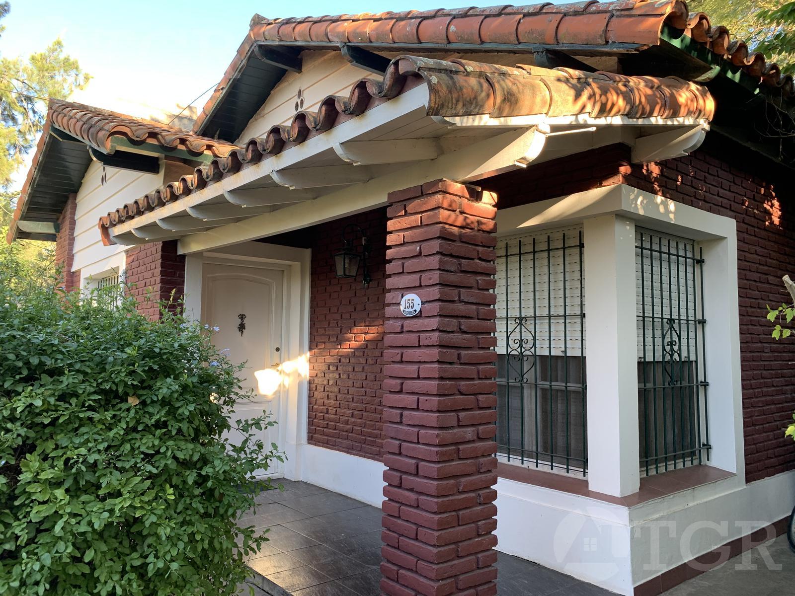 Venta Casa con pileta. 4 ambientes en Los Cardales.