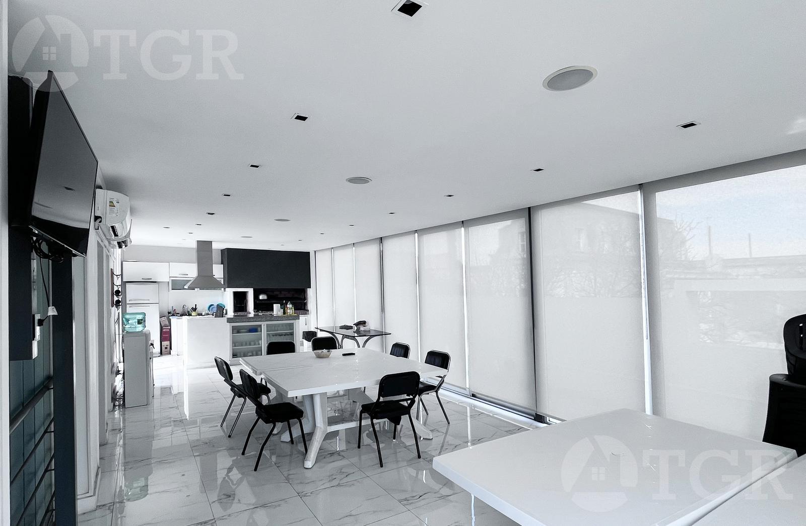 Venta Casa 6 ambientes con parrilla en Constitución