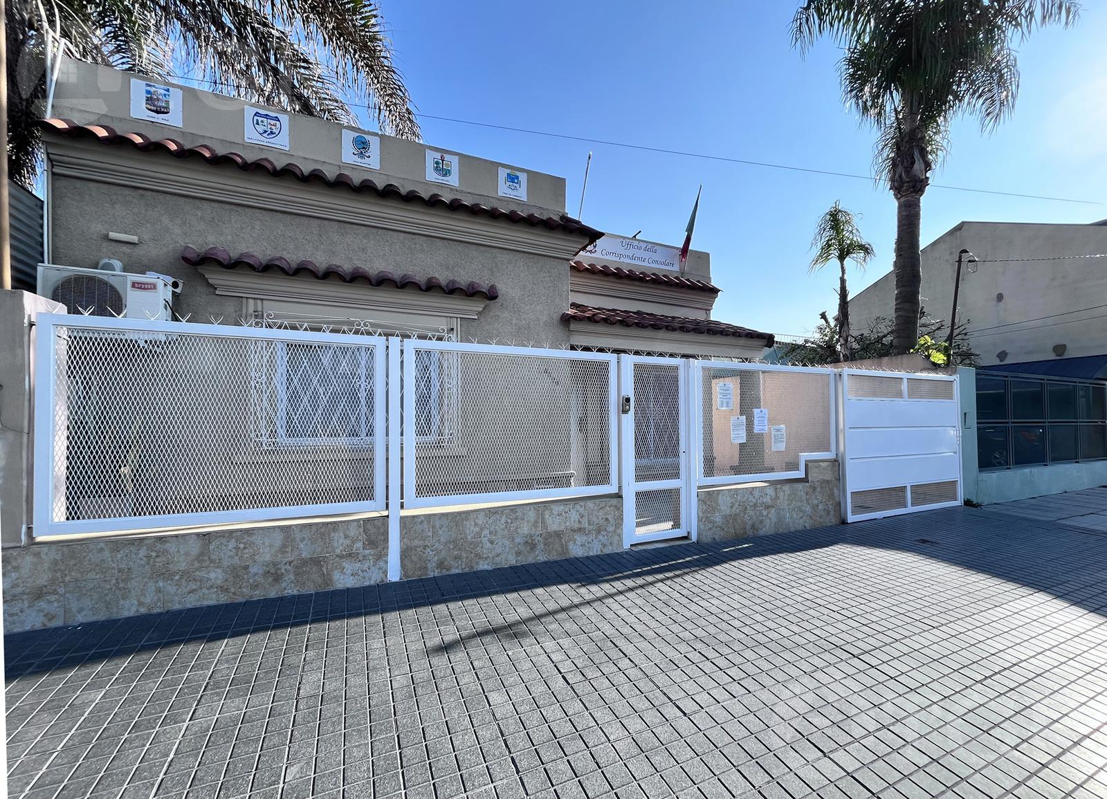 Casa en 3 amb con patio, cochera y quincho en Villa Bosch