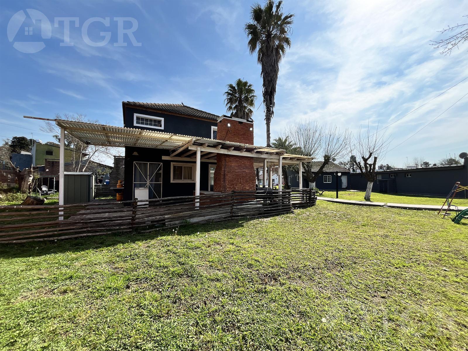 VENTA Casa 4 ambientes en barrio cerrado. Moreno