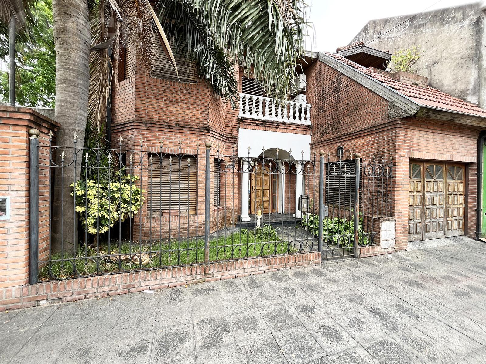 Venta casa de 6 ambientes en Villa Bosch