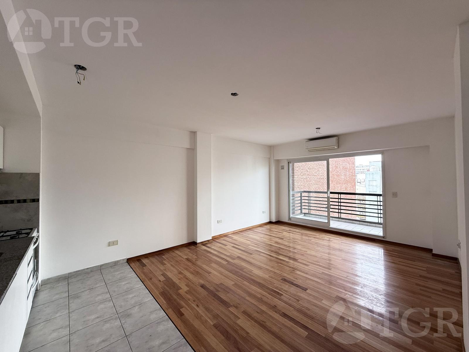 Semipiso con cochera en Villa Urquiza
