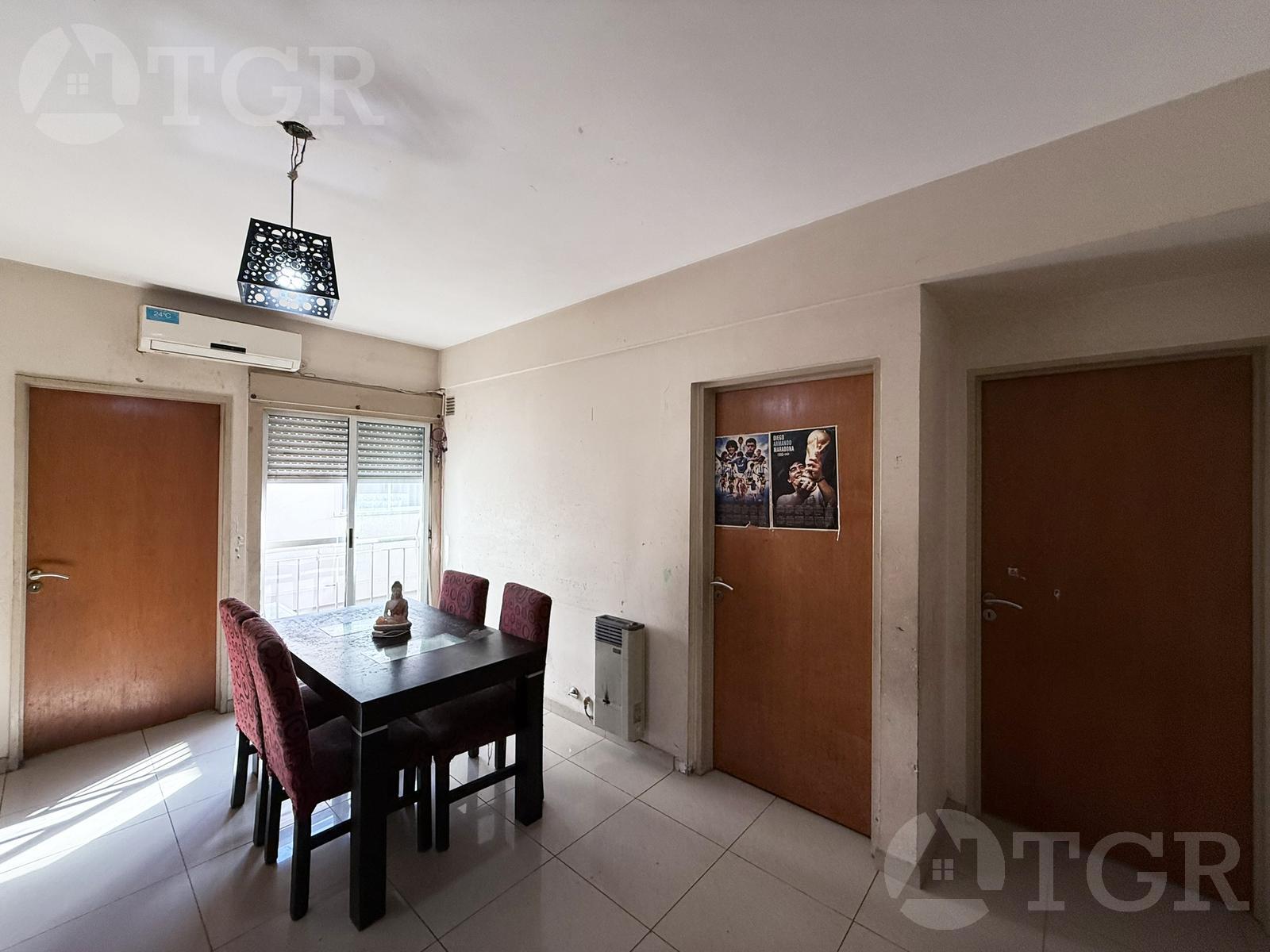 Departamento en Devoto – Monte Castro