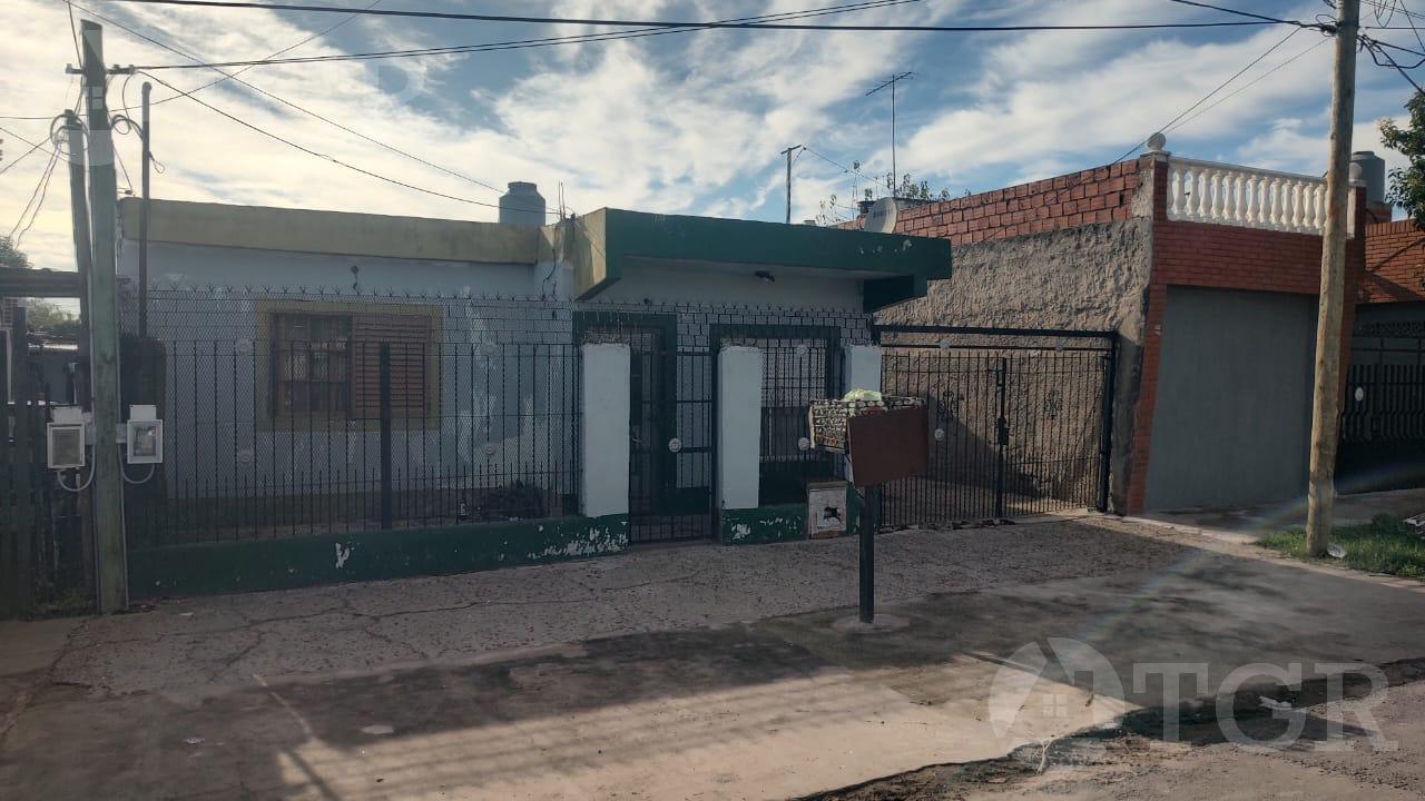 Venta CASA 5 AMBIENTES EN JOSE C PAZ