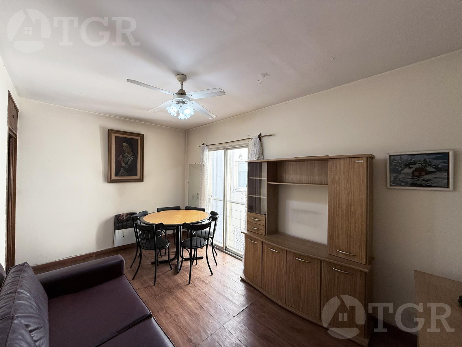 Departamento 2 ambientes con balcón en Núñez