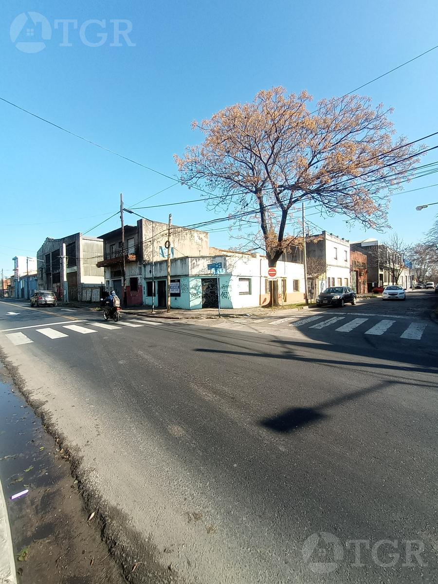 Venta Ph con Local sin expensas con Cochera